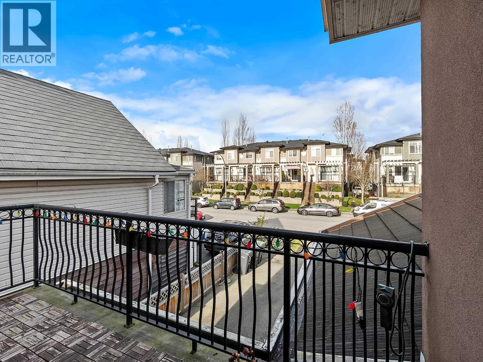 268 HAMPTON STREET, New Westminster