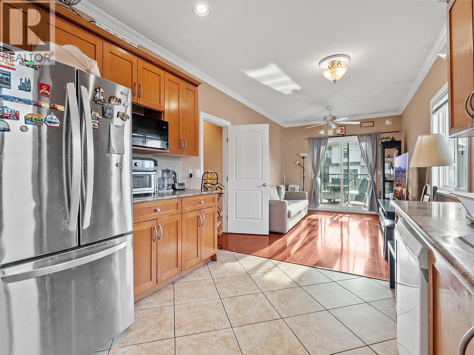 268 HAMPTON STREET, New Westminster