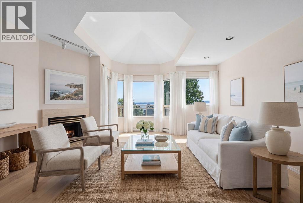 2317 BELLEVUE AVENUE, West Vancouver