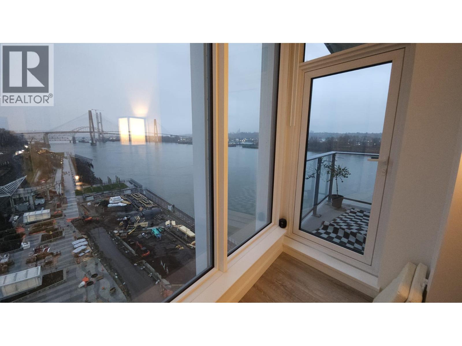 802 660 QUAYSIDE DRIVE, New Westminster