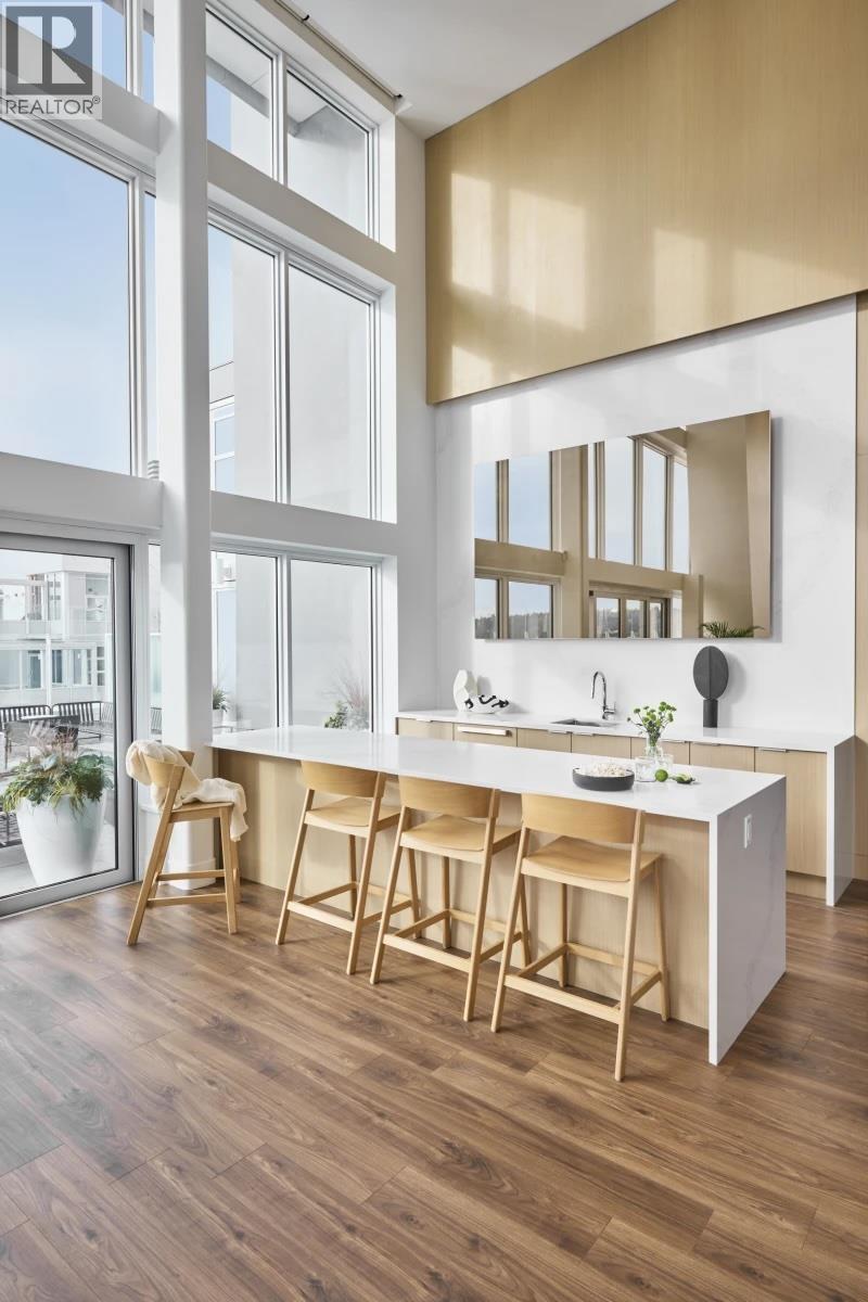 802 660 QUAYSIDE DRIVE, New Westminster