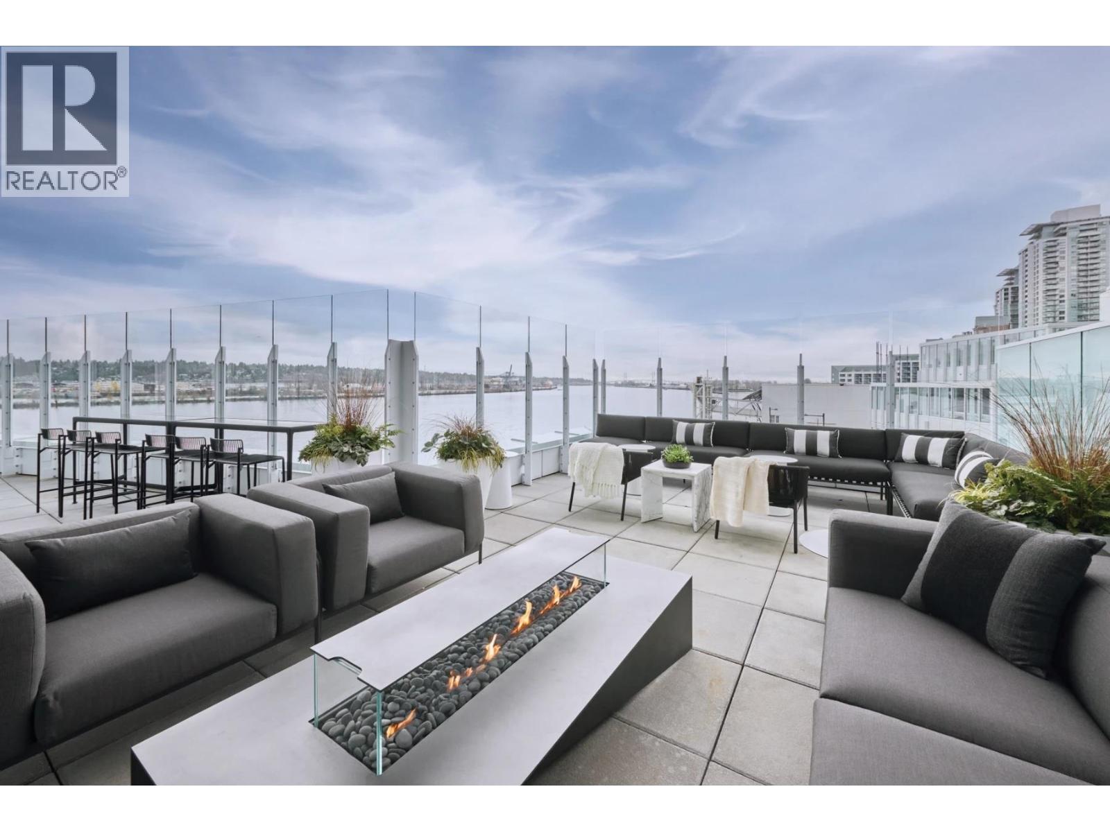 802 660 QUAYSIDE DRIVE, New Westminster