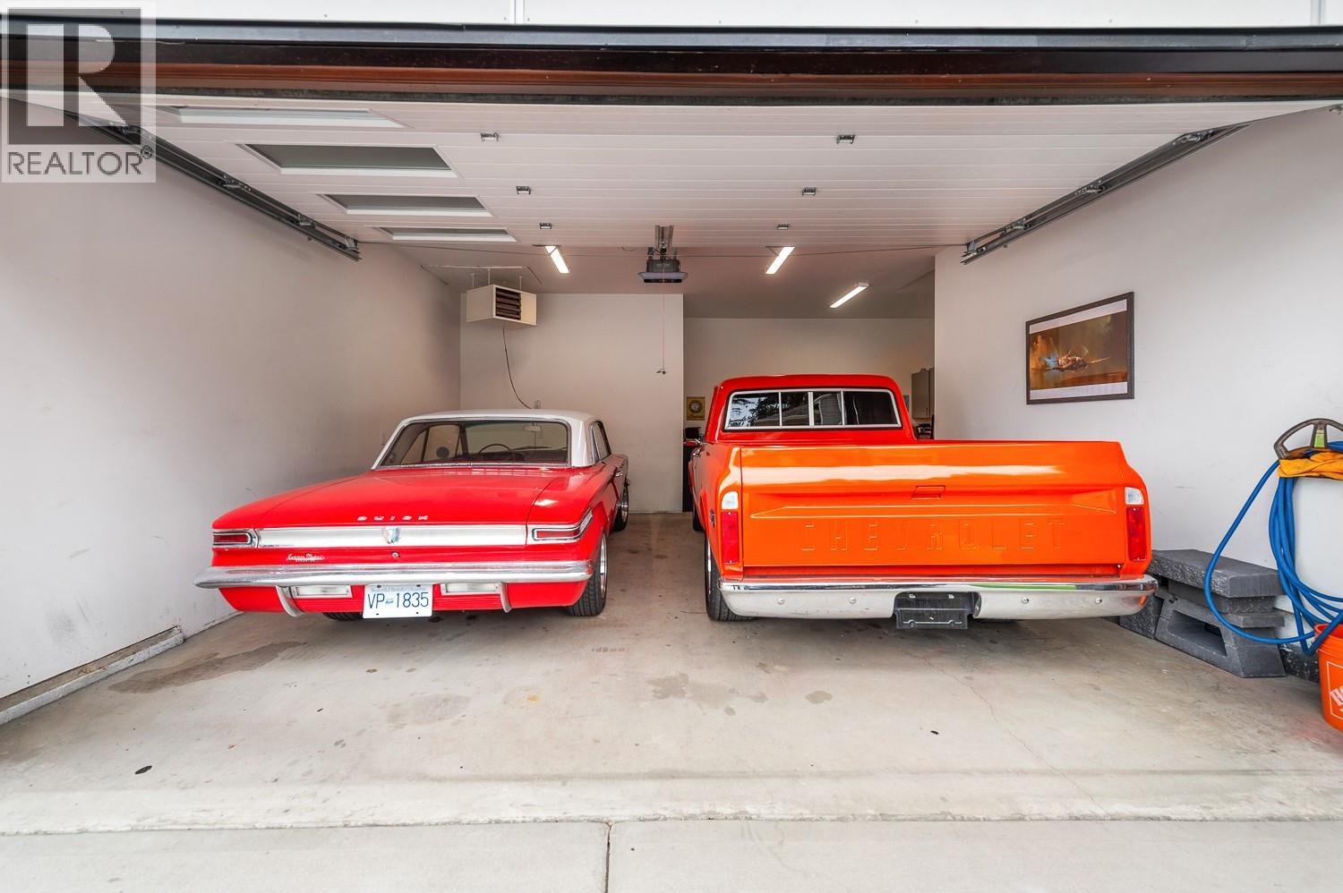 12 40 Kestrel Place, Vernon