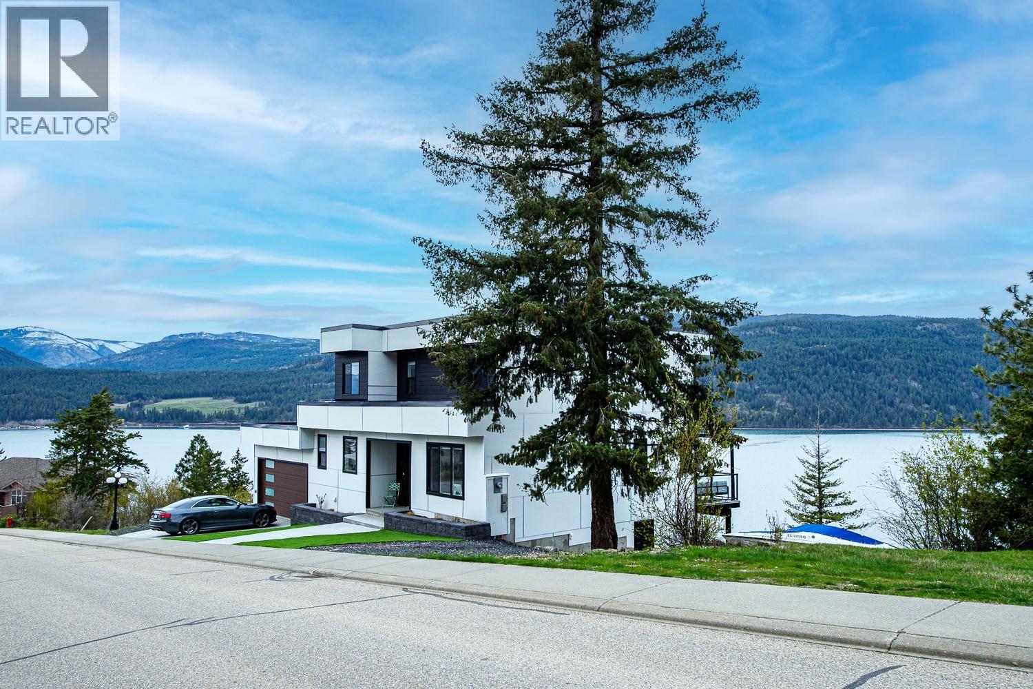 12 40 Kestrel Place, Vernon