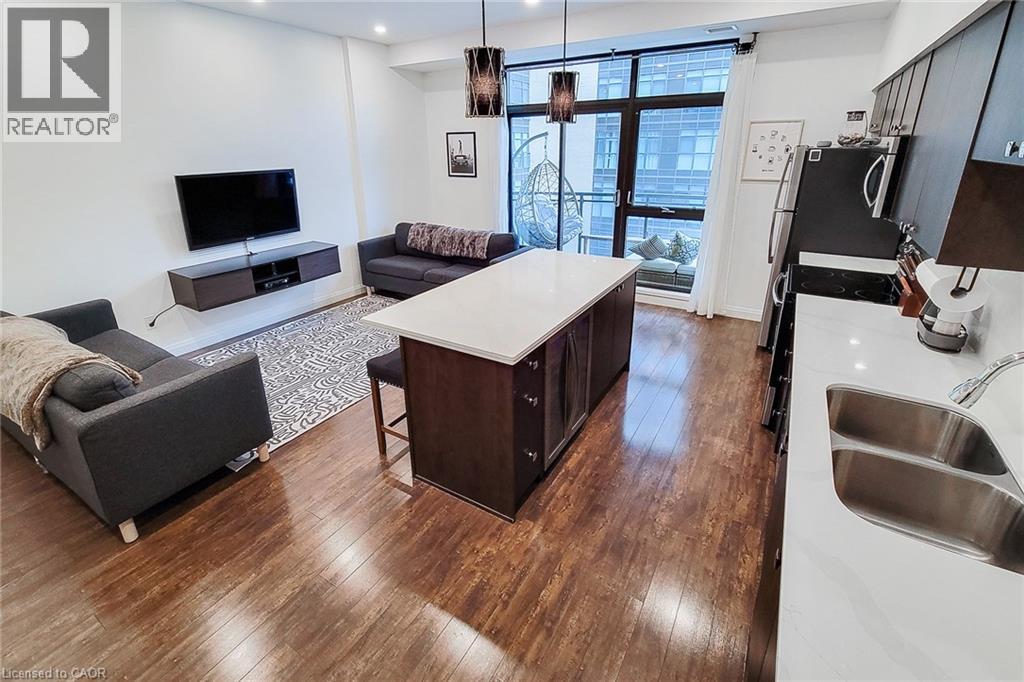 112 E KING ST E/S Street - 11
