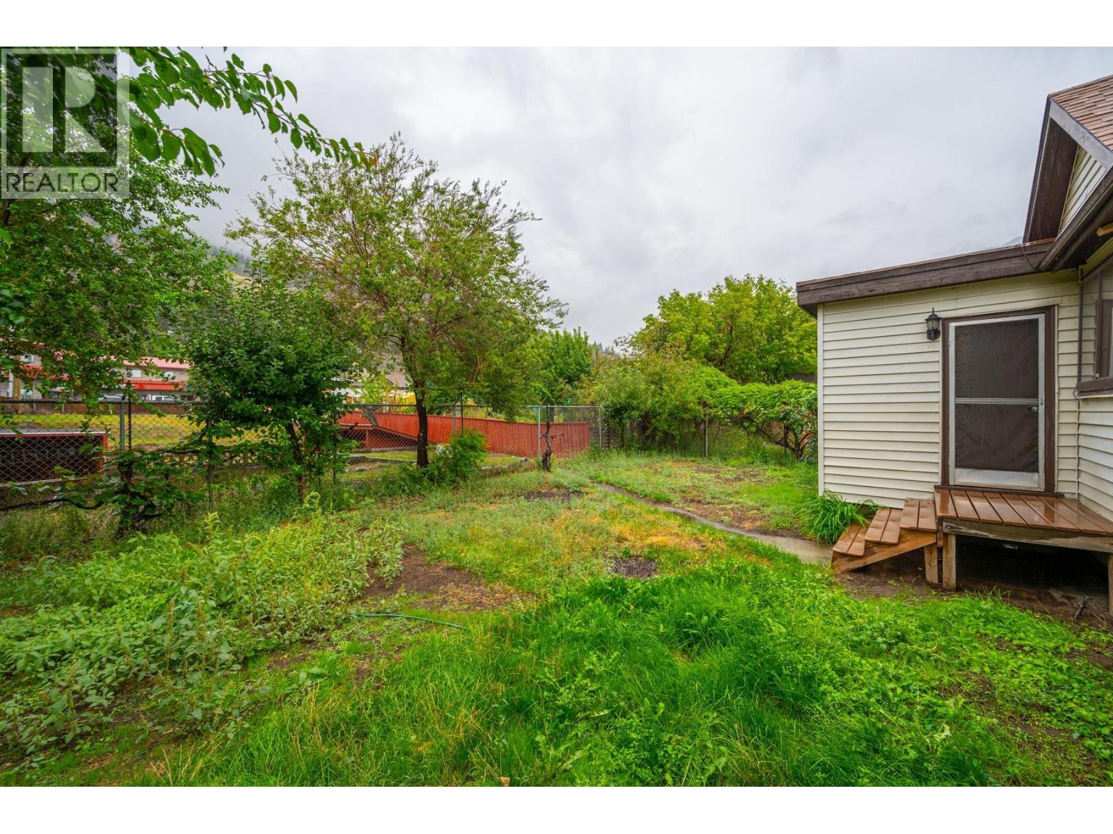  633 FRASERVIEW Street, Lillooet