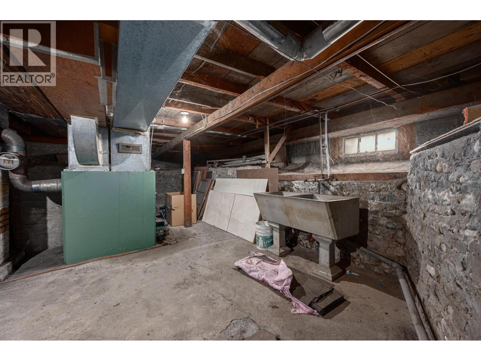  633 FRASERVIEW Street, Lillooet