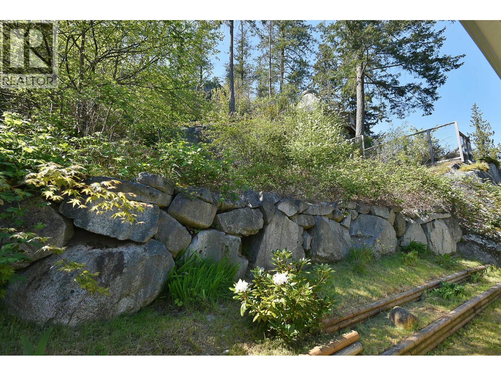 5689 SALMON DRIVE, Sechelt