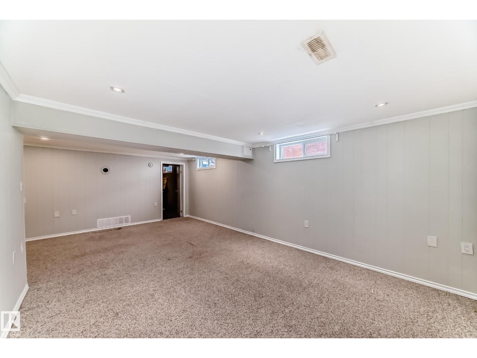 10532 47 ST NW, Edmonton