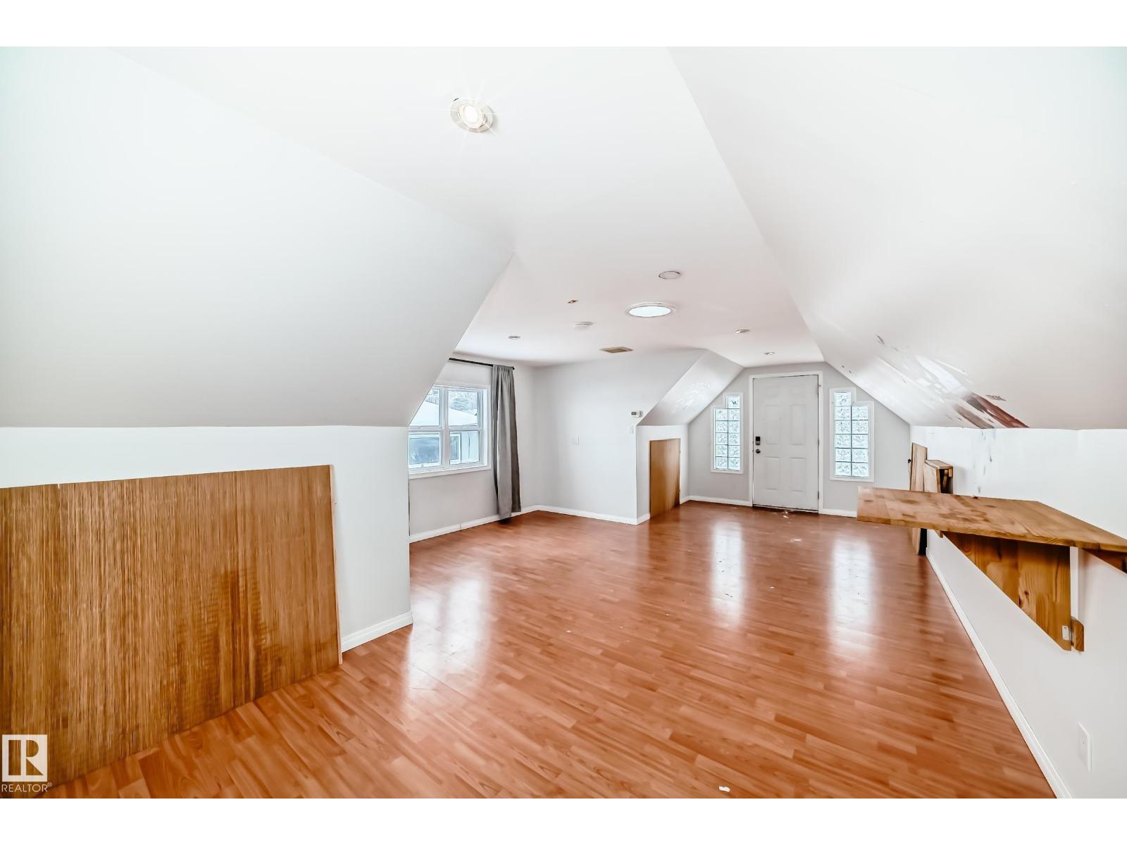 10532 47 ST NW, Edmonton