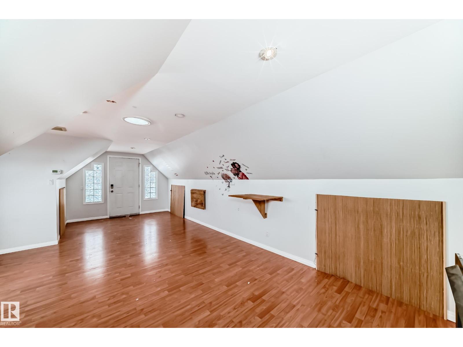 10532 47 ST NW, Edmonton