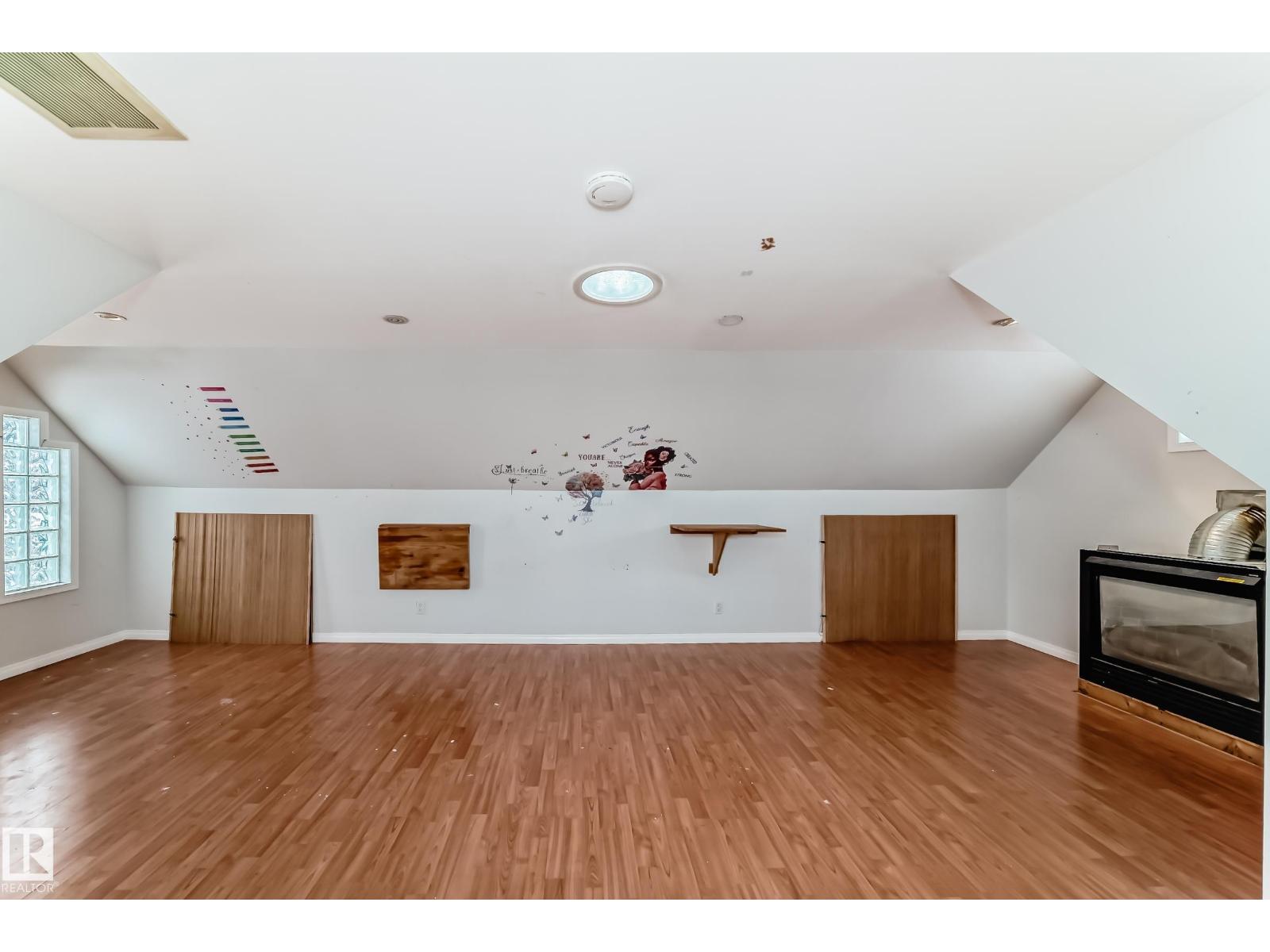 10532 47 ST NW, Edmonton