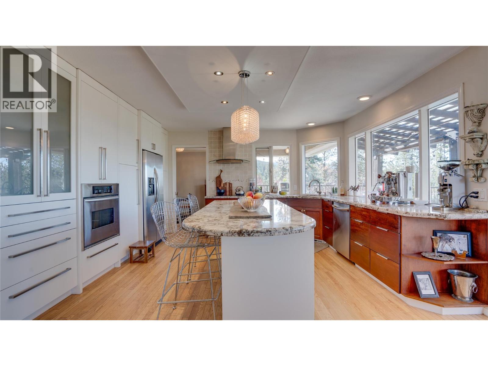  5775 Deadpine Drive, Kelowna