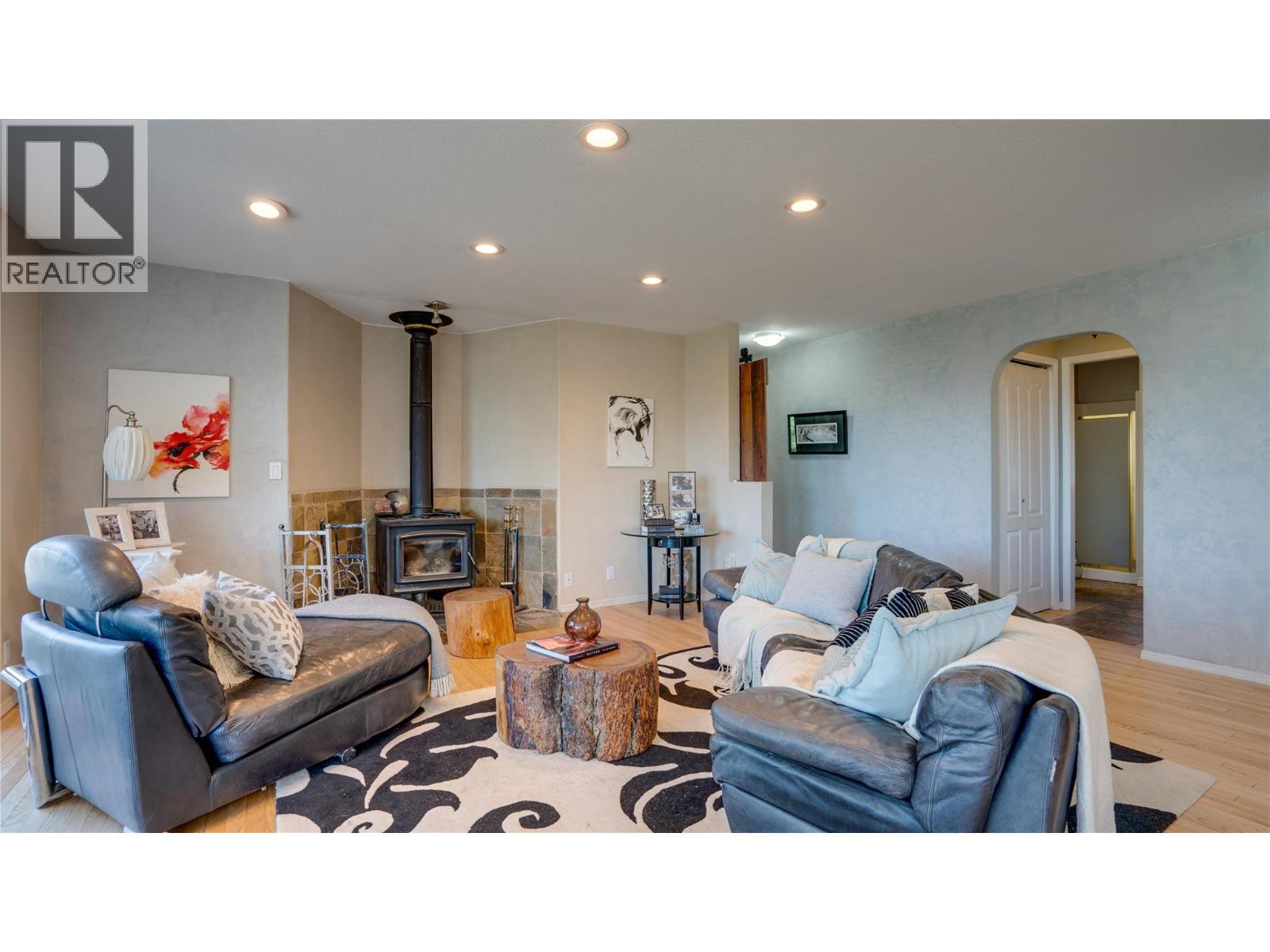  5775 Deadpine Drive, Kelowna
