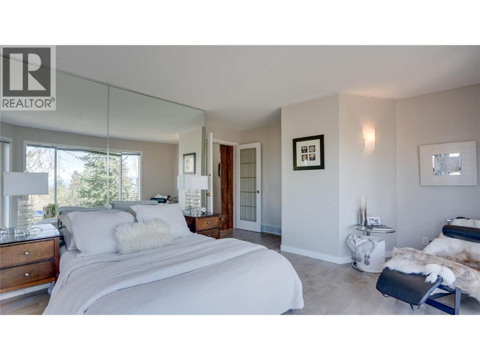  5775 Deadpine Drive, Kelowna