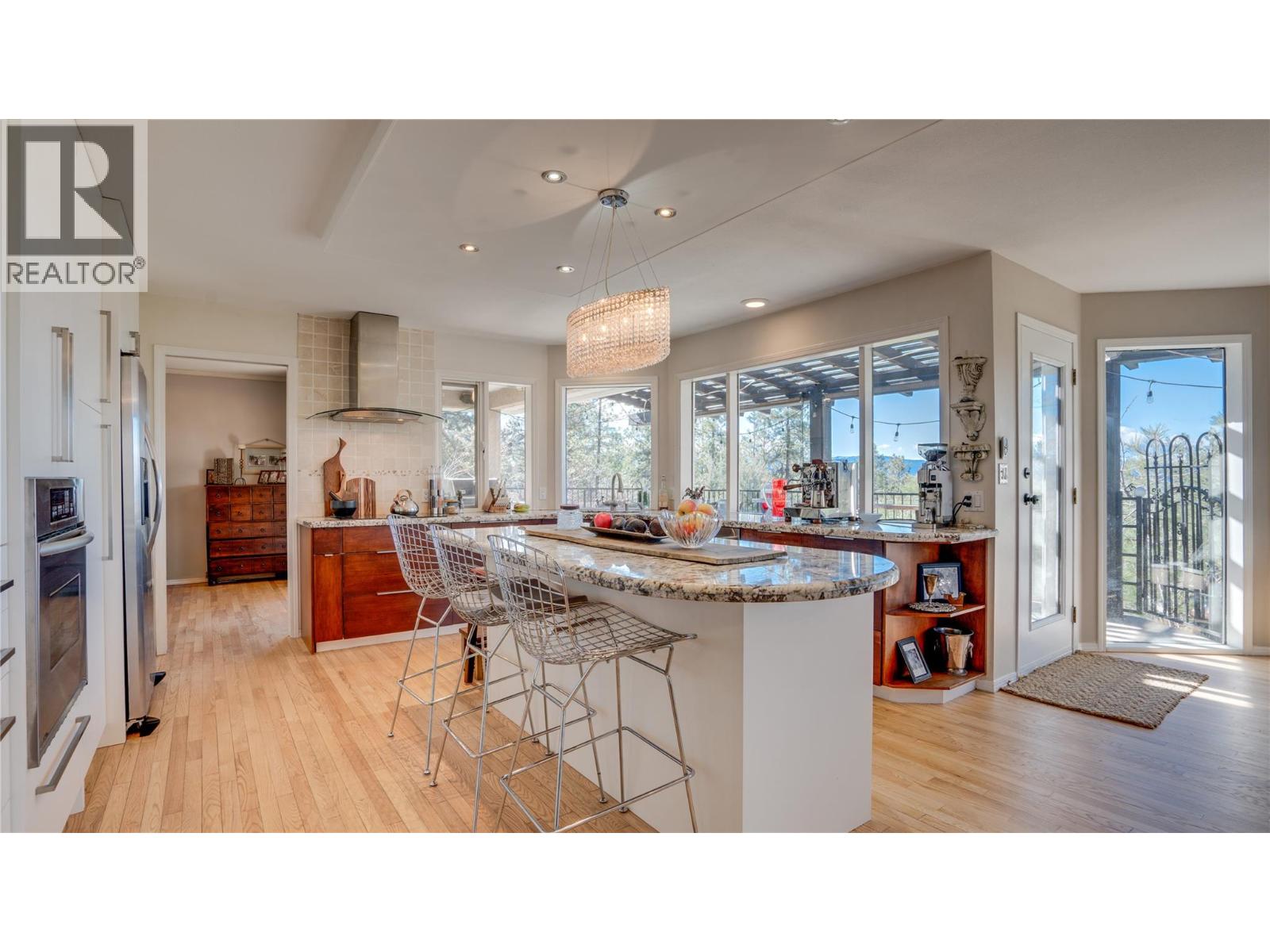  5775 Deadpine Drive, Kelowna