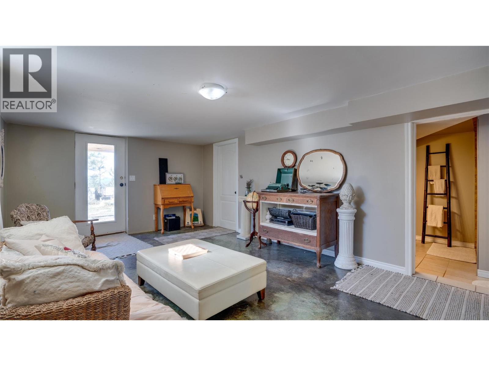  5775 Deadpine Drive, Kelowna
