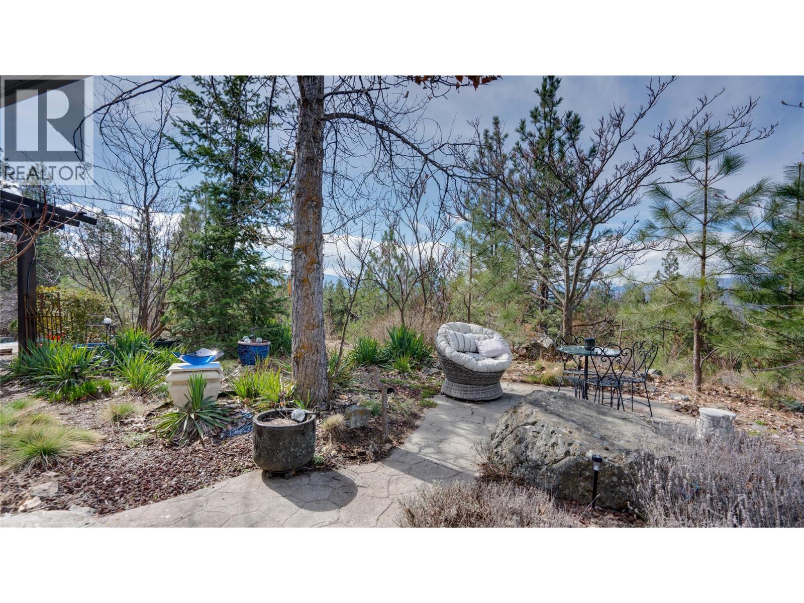  5775 Deadpine Drive, Kelowna