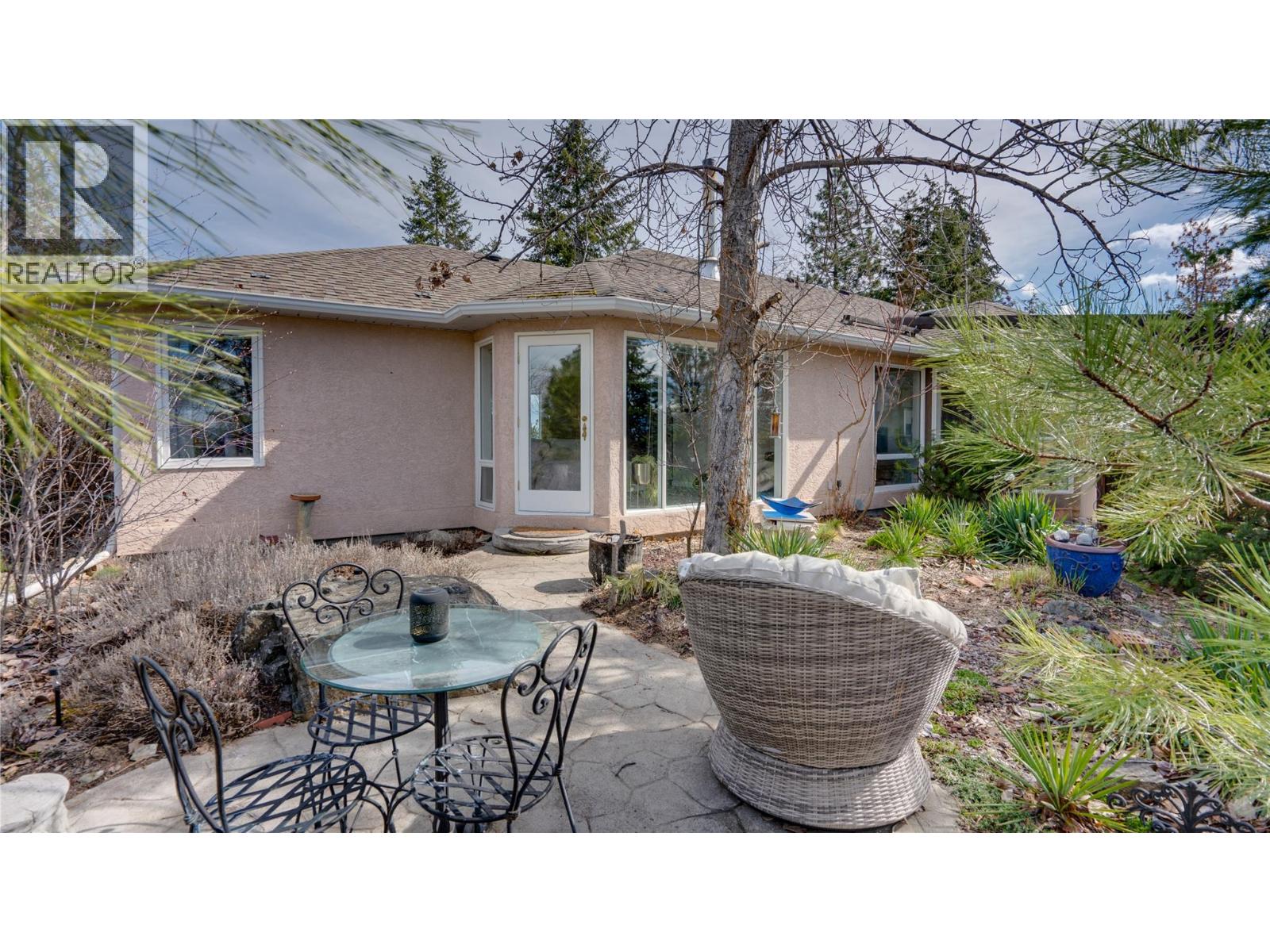  5775 Deadpine Drive, Kelowna