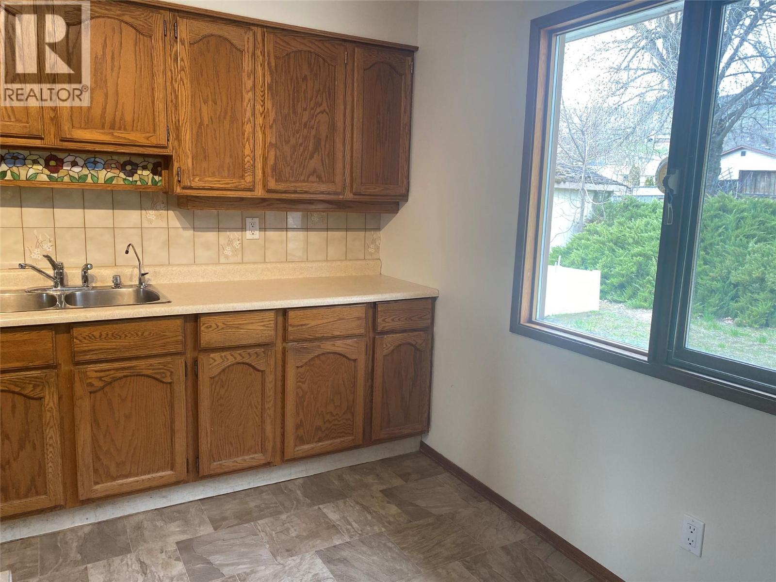  2900 Prospect Drive, Vernon