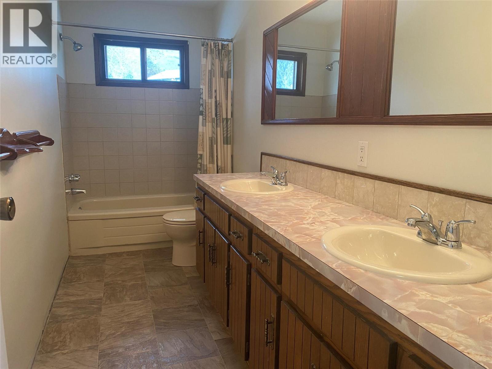  2900 Prospect Drive, Vernon