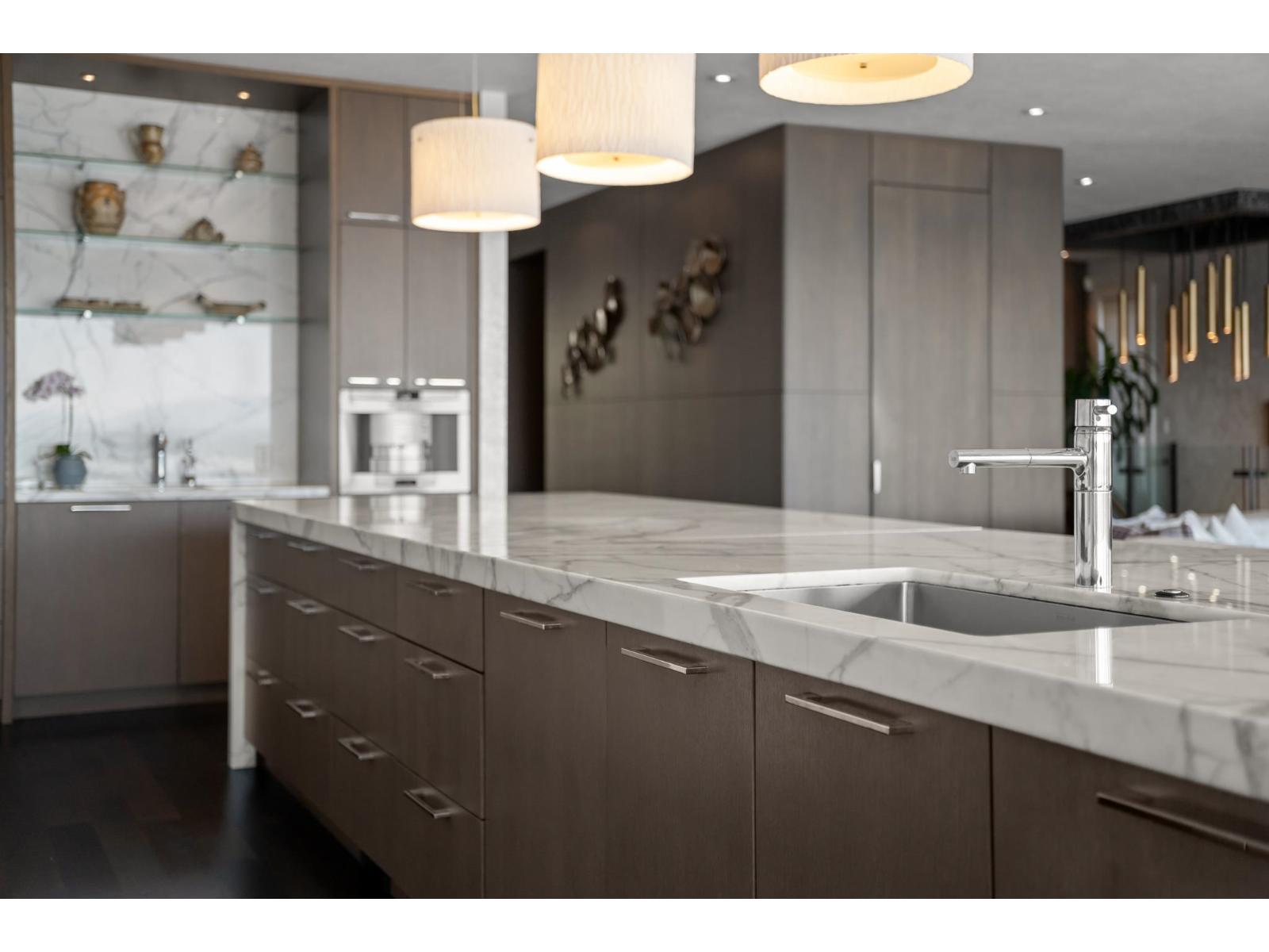 14495 MARINE DRIVE, White Rock