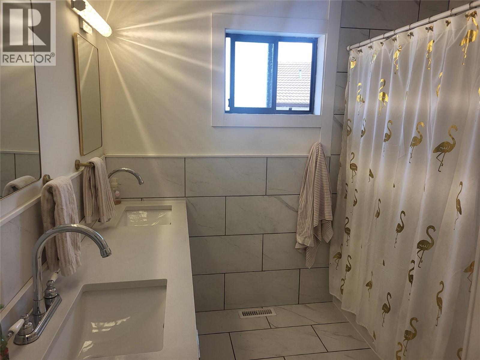 9504 Hummingbird Lane - 10
