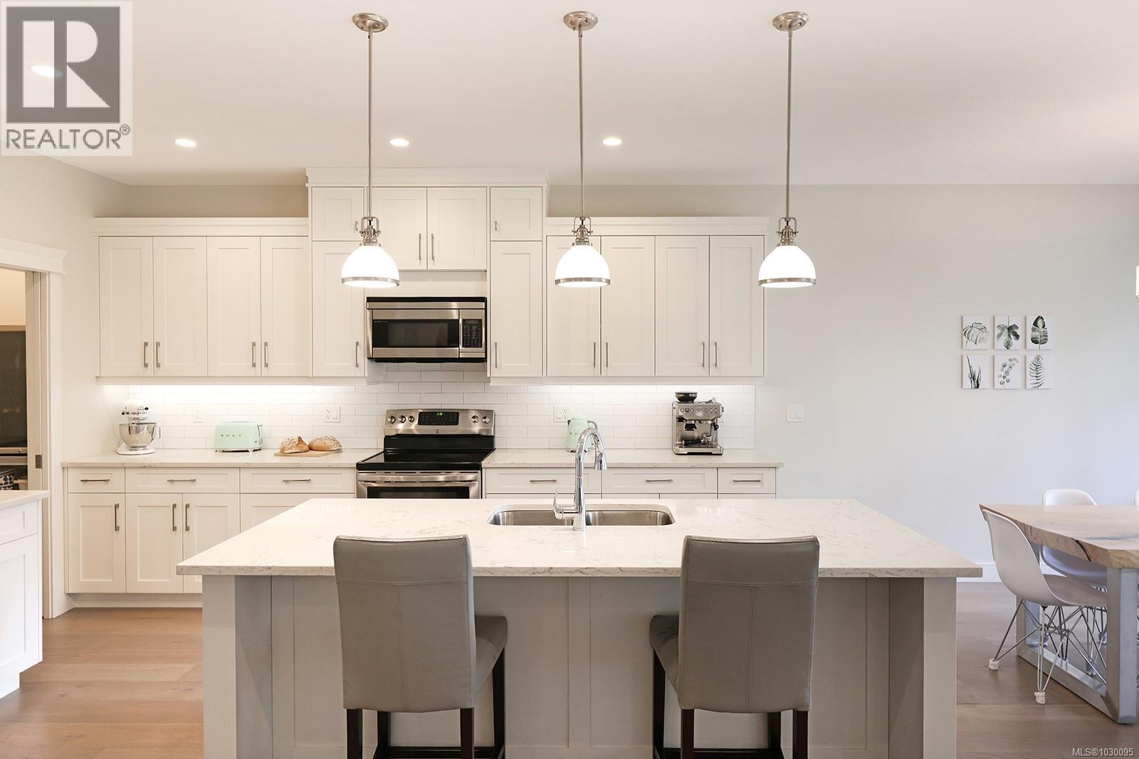 912 PRESTWICK PL - 12