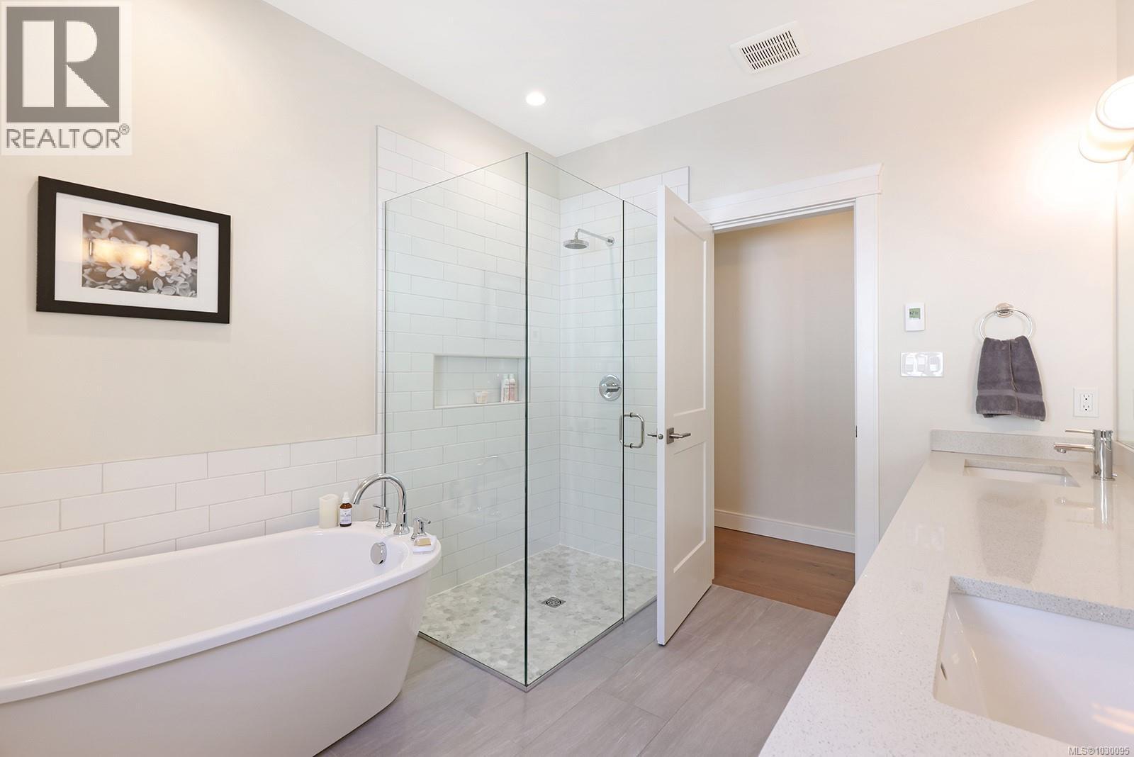 912 PRESTWICK PL - 28