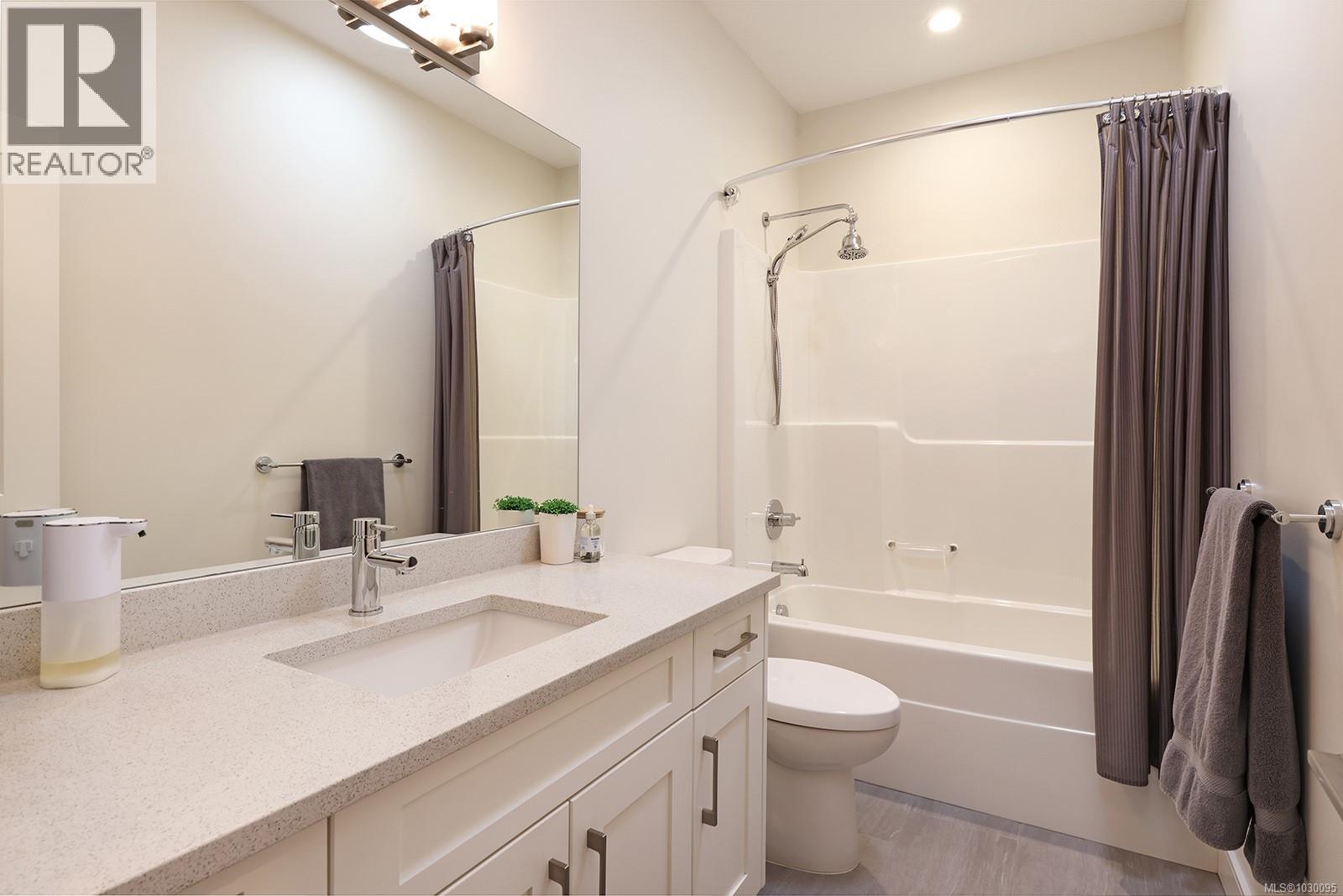 912 PRESTWICK PL - 32