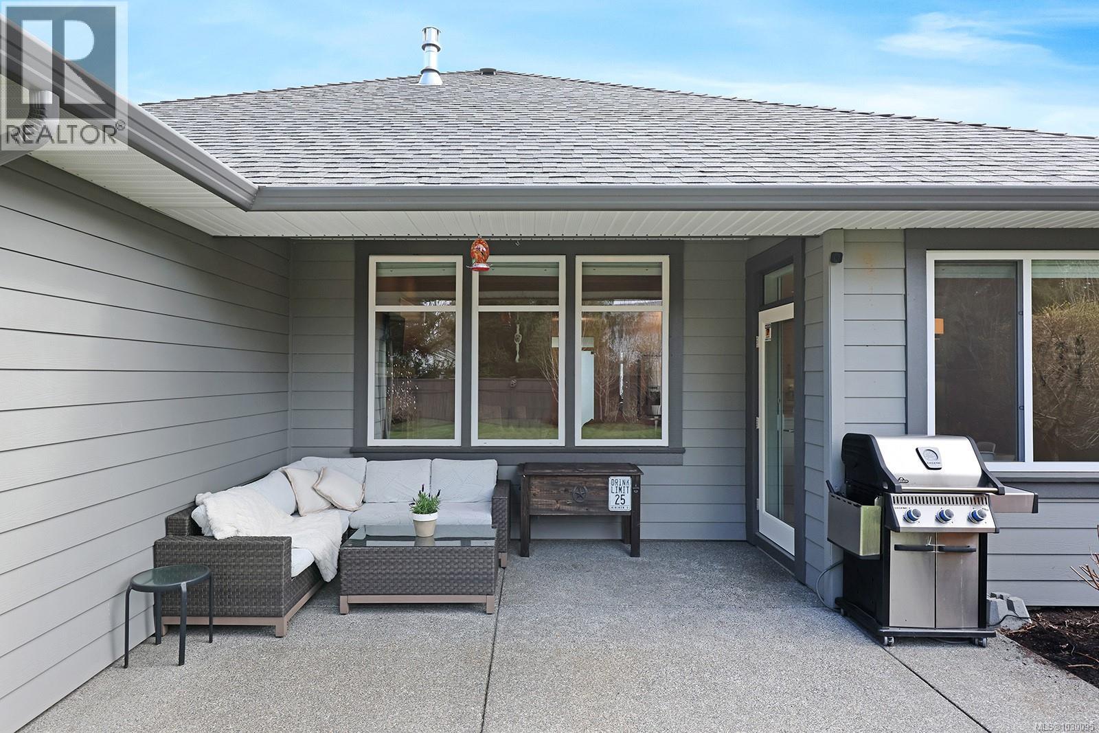 912 PRESTWICK PL - 34