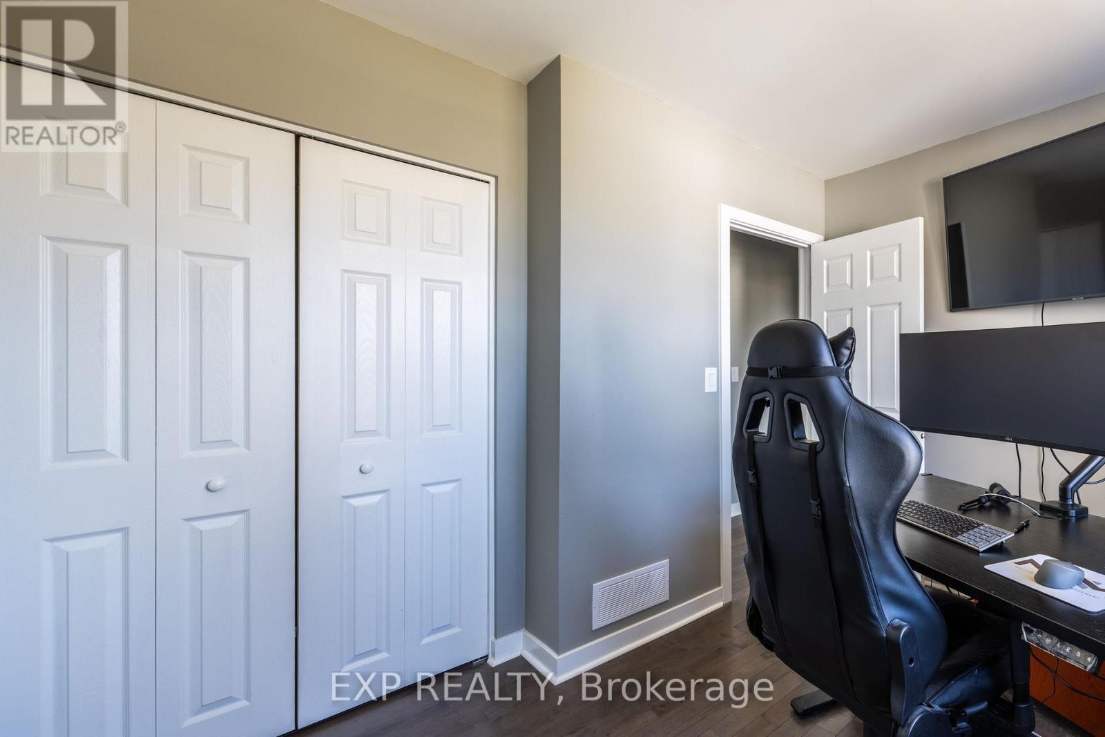 35 WITHROW AVENUE, Ottawa, Ontario