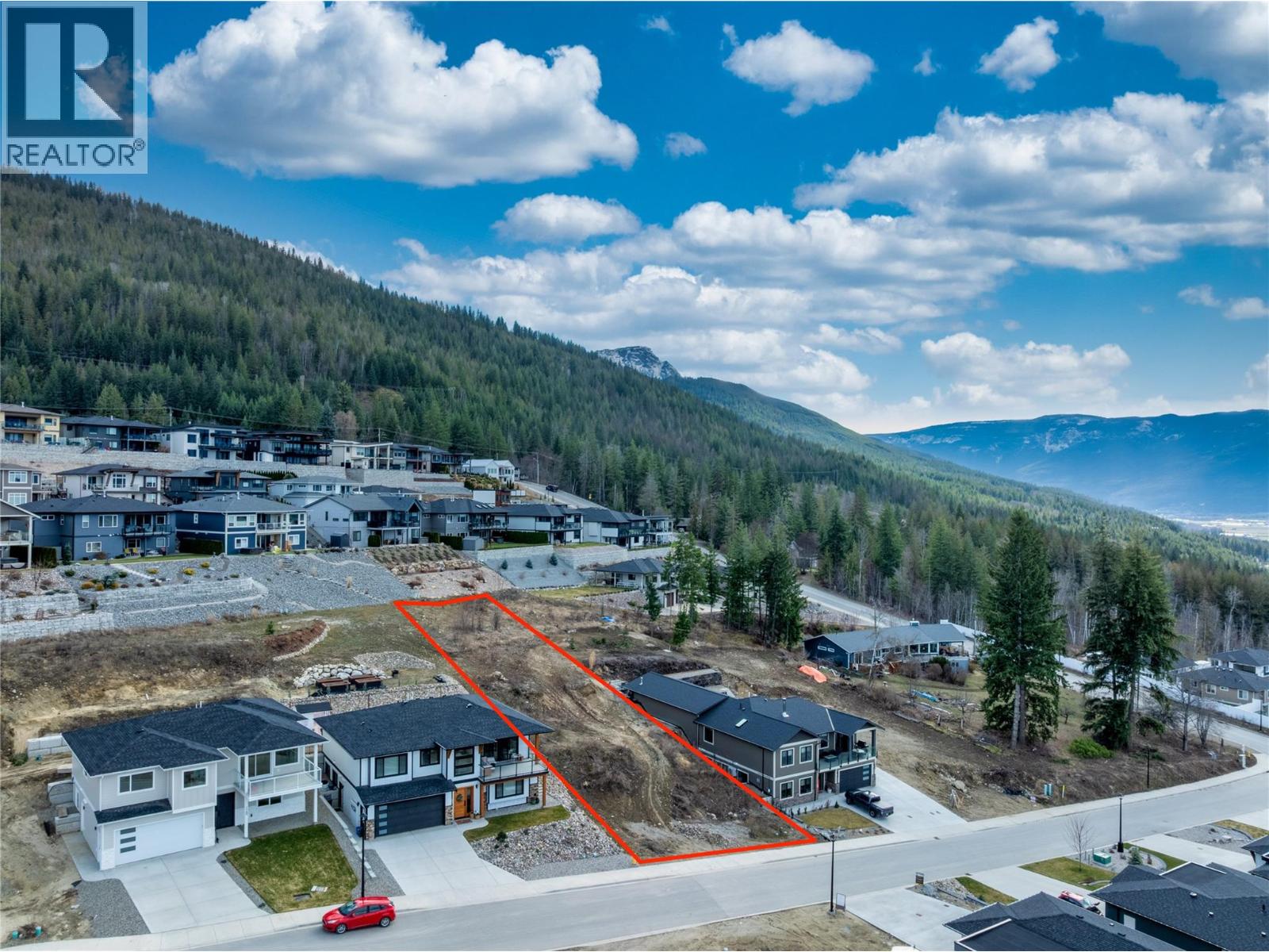  1120 16 Avenue Southeast, Salmon Arm
