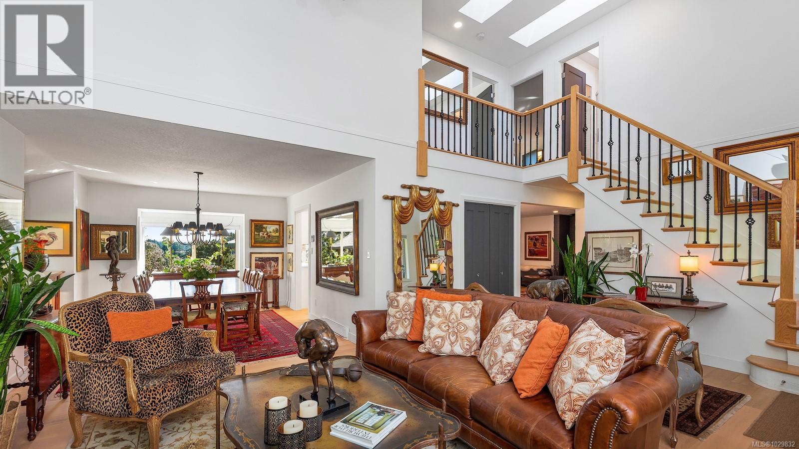 11007 CEDAR LANE - 12