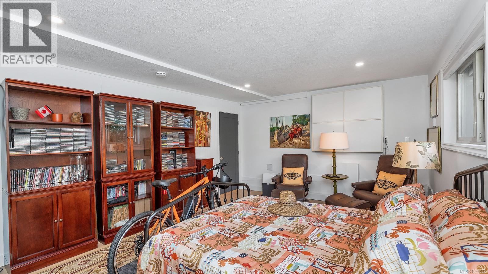 11007 CEDAR LANE - 45