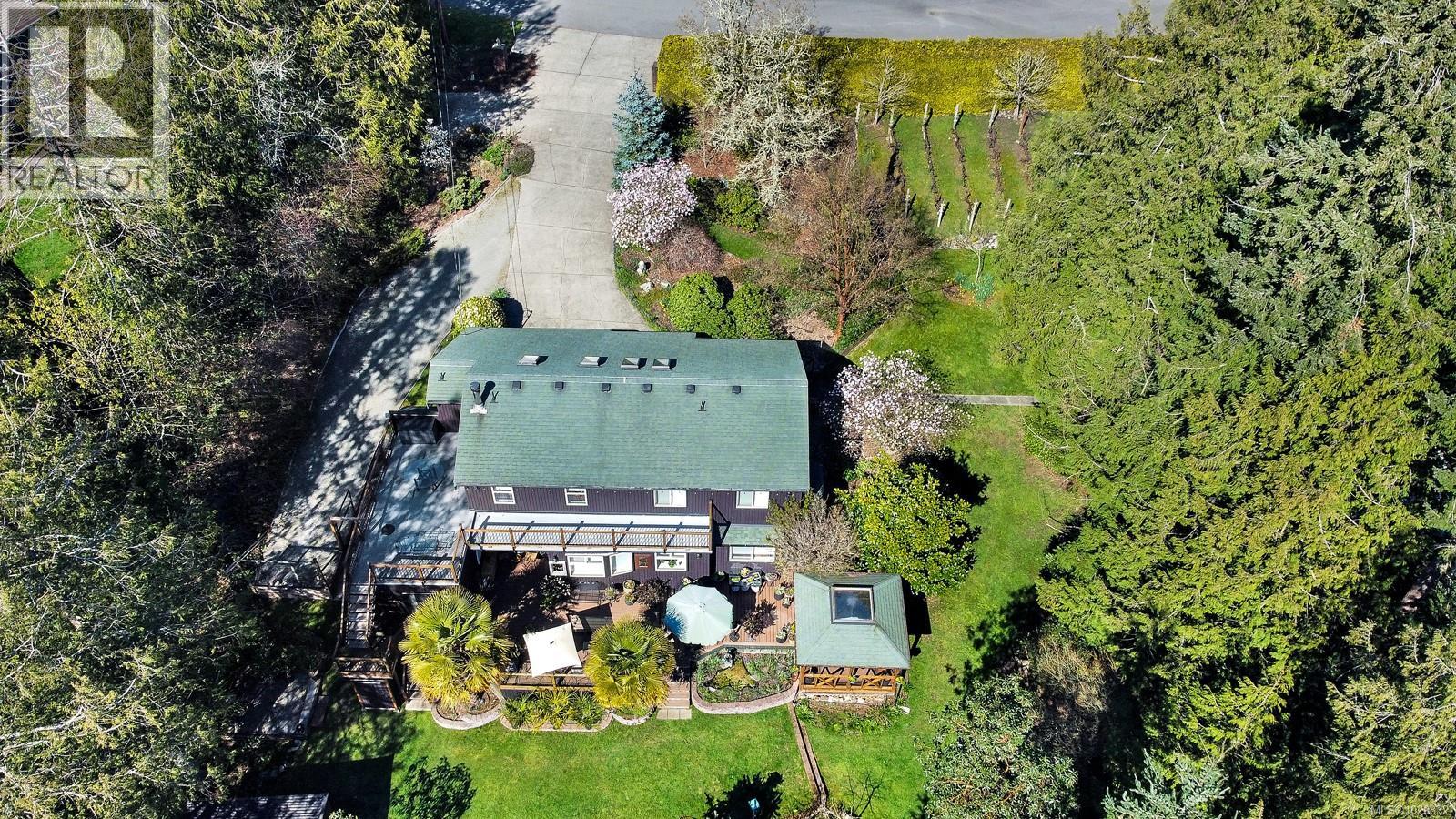 11007 CEDAR LANE - 9