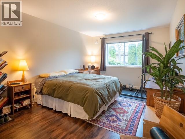 #4 4415 MANSON AVE - 5