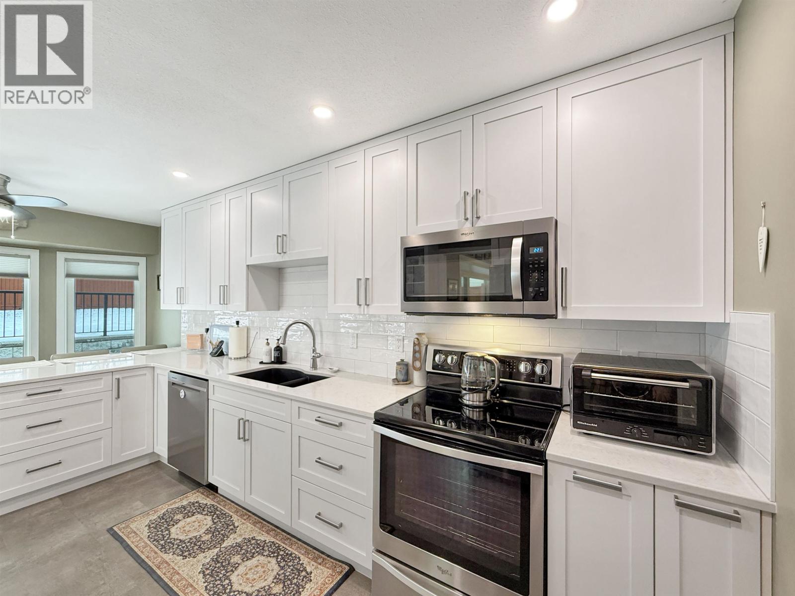 6255 BERGER CRESCENT - 16