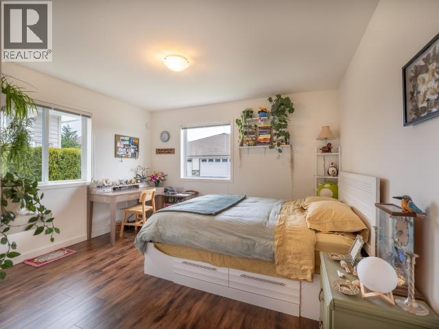 #4 4415 MANSON AVE - 7