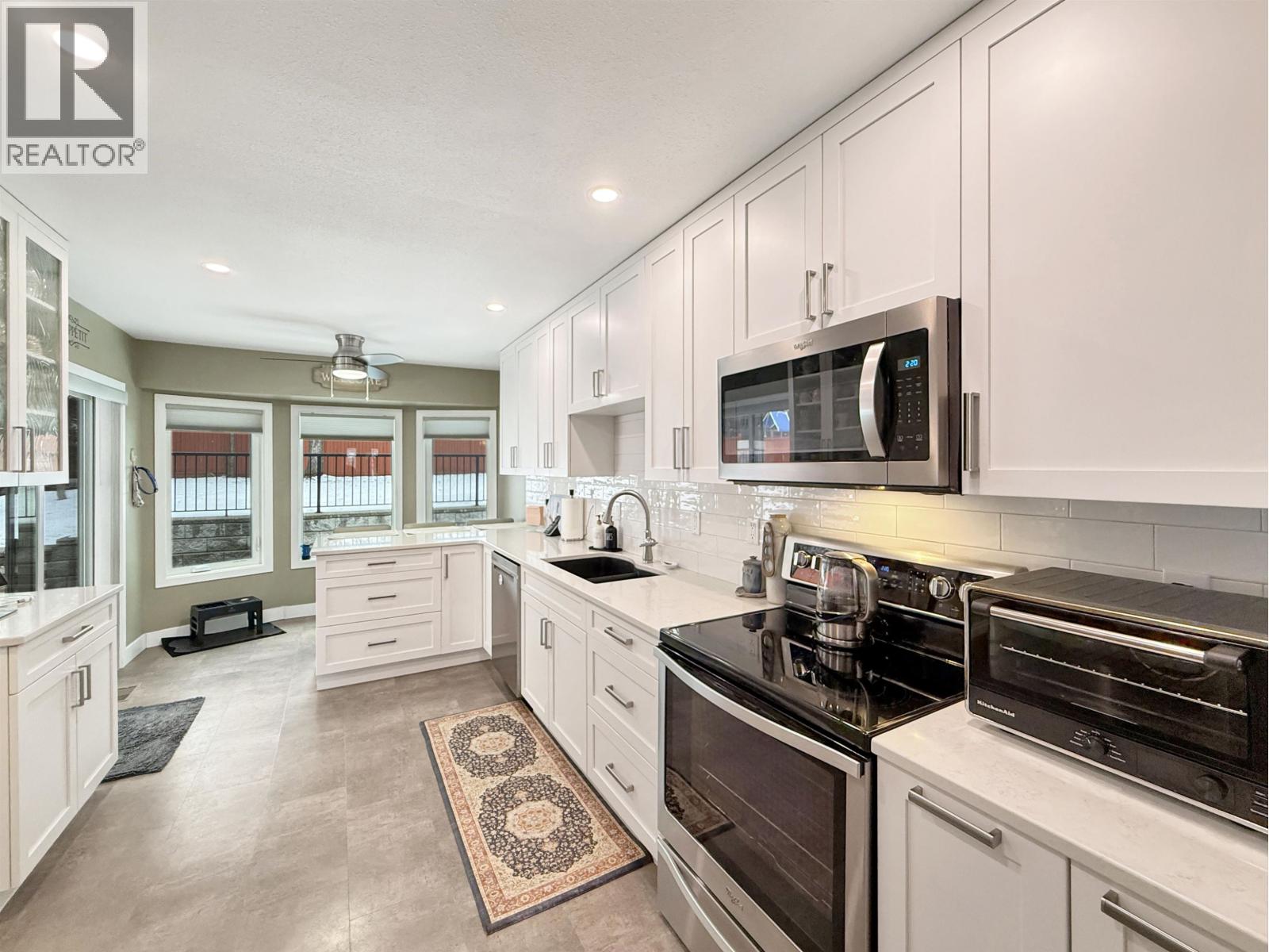 6255 BERGER CRESCENT - 15