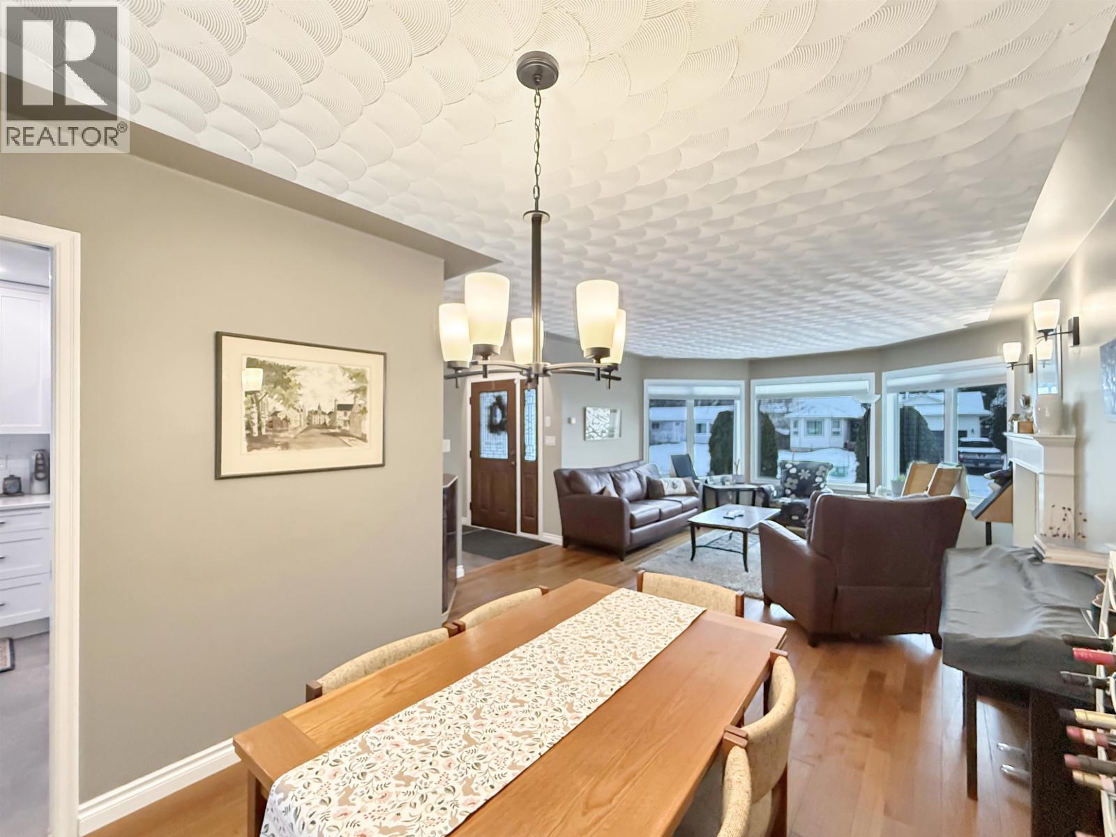 6255 BERGER CRESCENT - 13