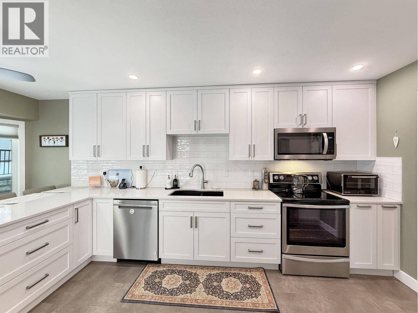 6255 BERGER CRESCENT - 17