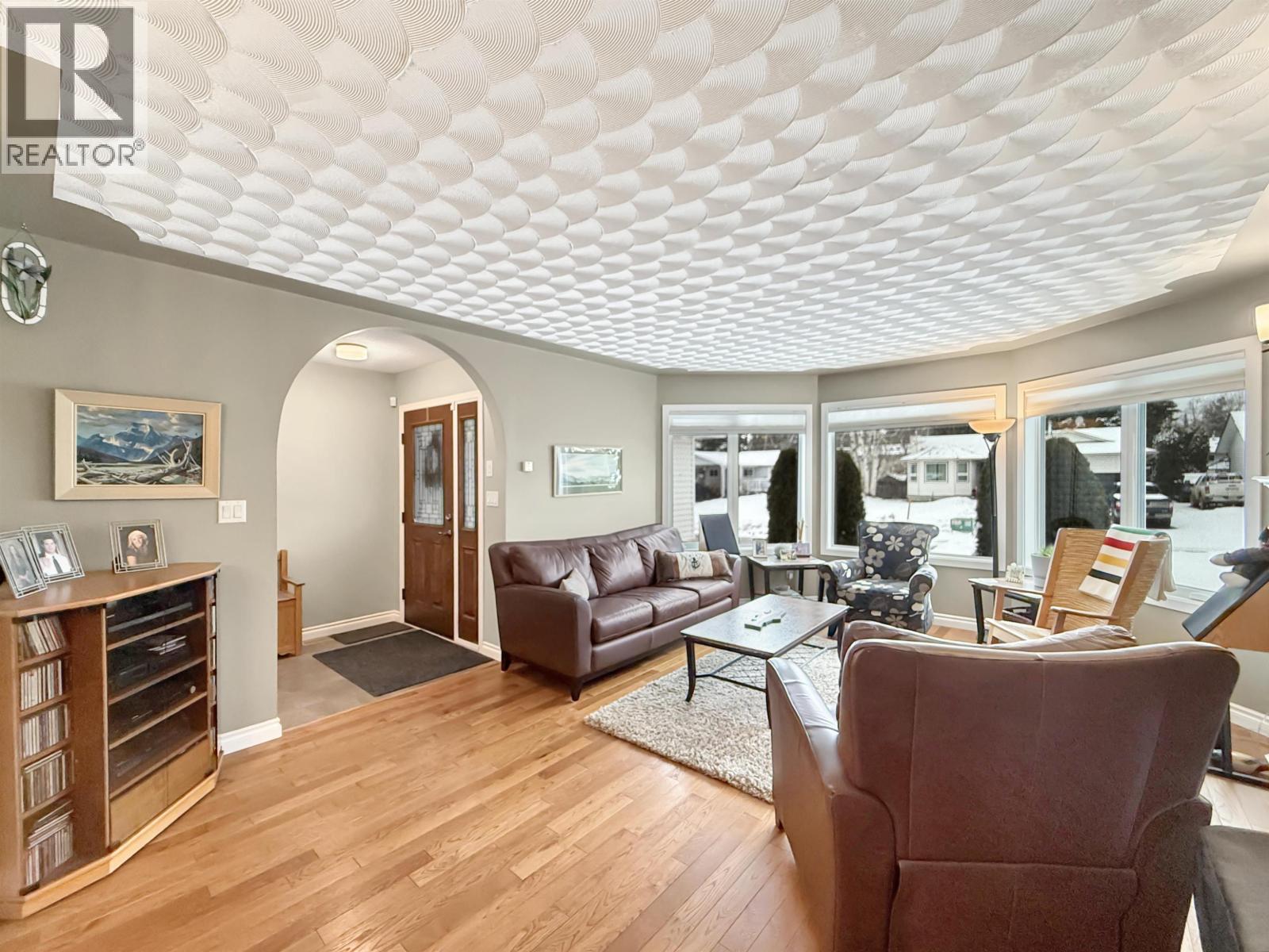 6255 BERGER CRESCENT - 7