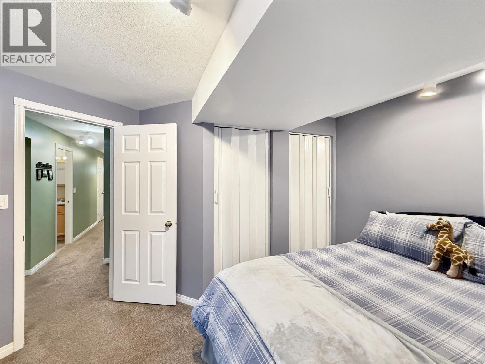 6255 BERGER CRESCENT - 37