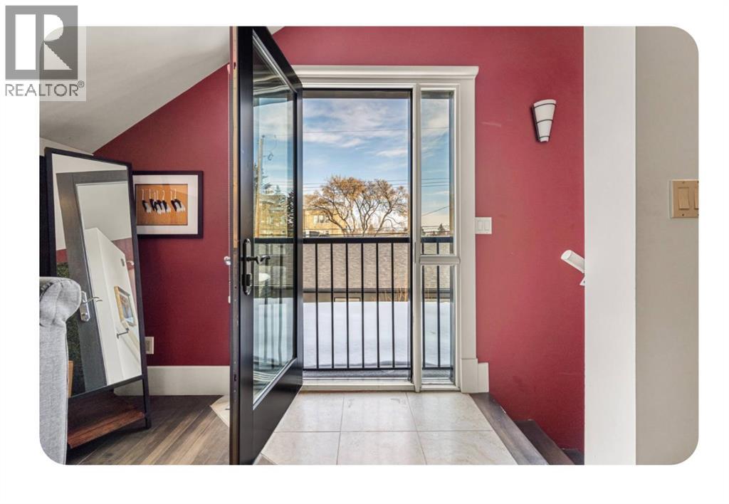 Single Family House for Sale in   Avenue NE Renfrew Calgary 