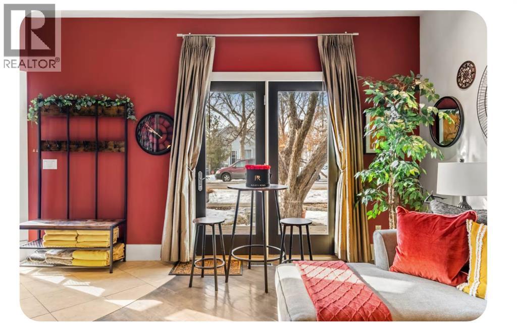 Single Family House for Sale in   Avenue NE Renfrew Calgary 