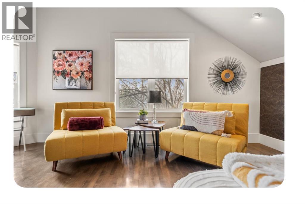 Single Family House for Sale in   Avenue NE Renfrew Calgary 