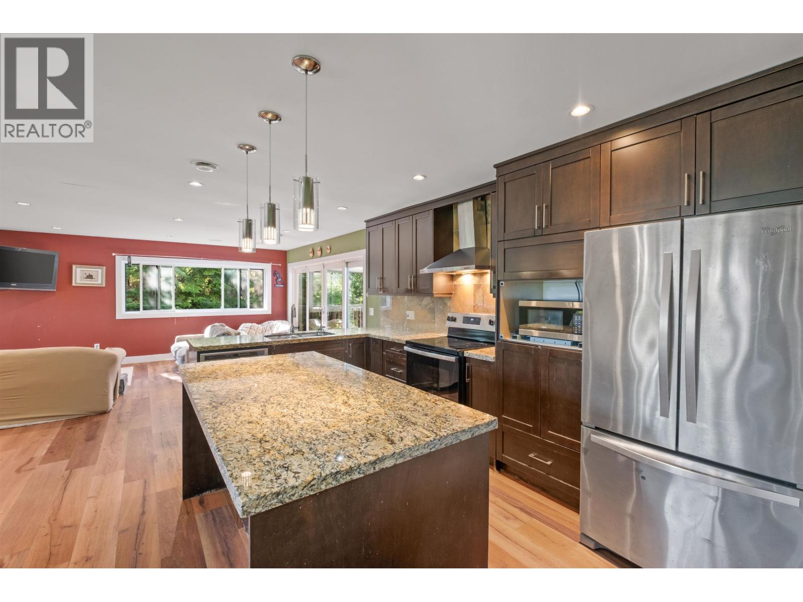 1329 APPIN ROAD — photo 3