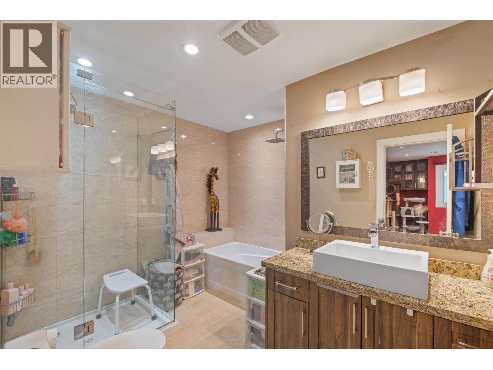1329 APPIN ROAD, North Vancouver