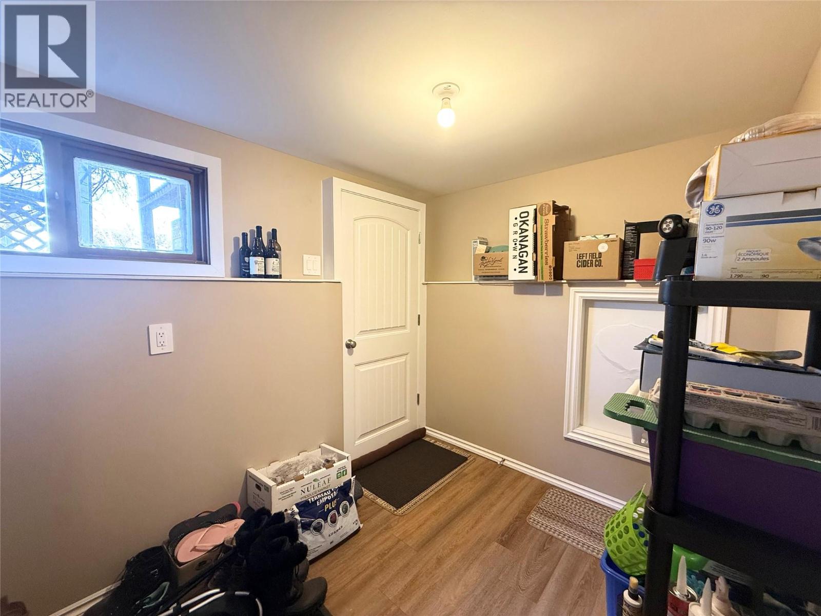 1687 Canford Avenue, Merritt